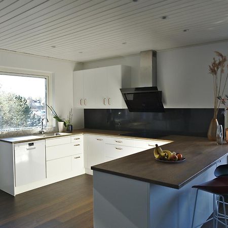 The Luxurious Lakeview Villa Near 스톡홀름 외부 사진